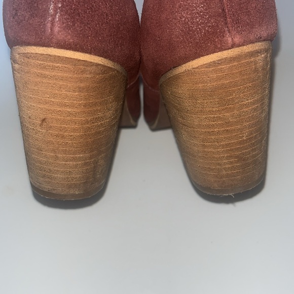 3/$15. Ladies booties 10.5 - Picture 4 of 9